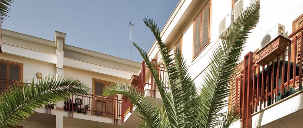 Residence Marinella ซานวิโต โลคาโป ภายนอก รูปภาพ