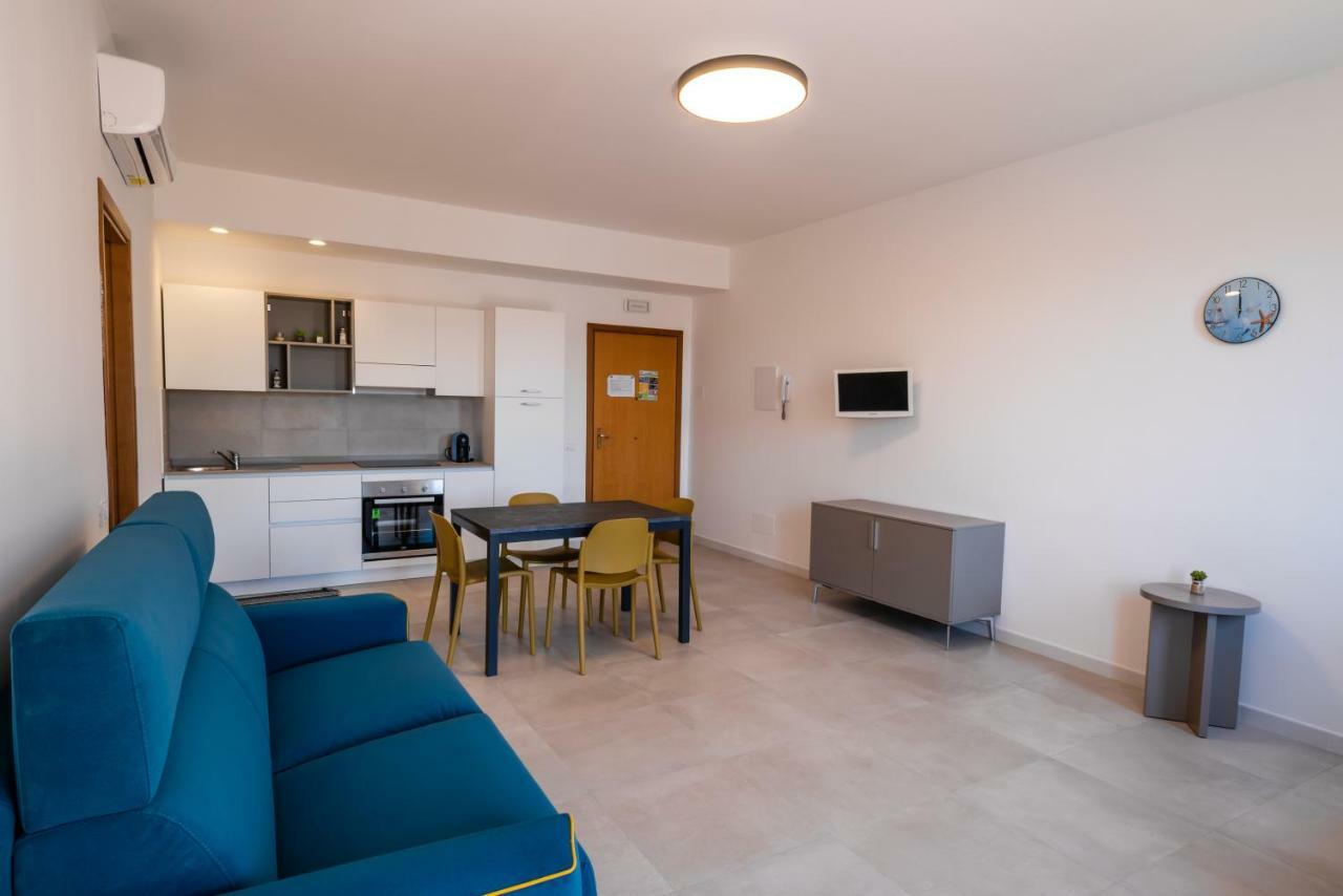 Residence Marinella ซานวิโต โลคาโป ภายนอก รูปภาพ